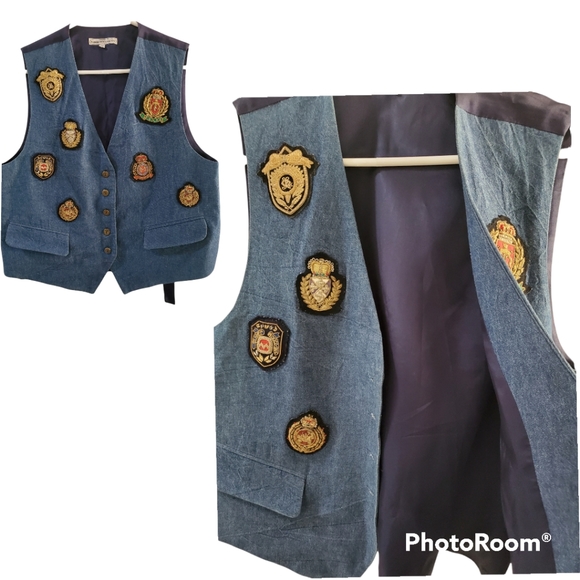 Woman's Vest - Picture 3 of 13